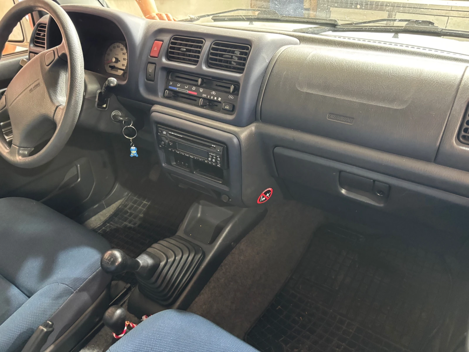 Suzuki Jimny 1.3 i, снимка 11 - Автомобили и джипове - 54722002