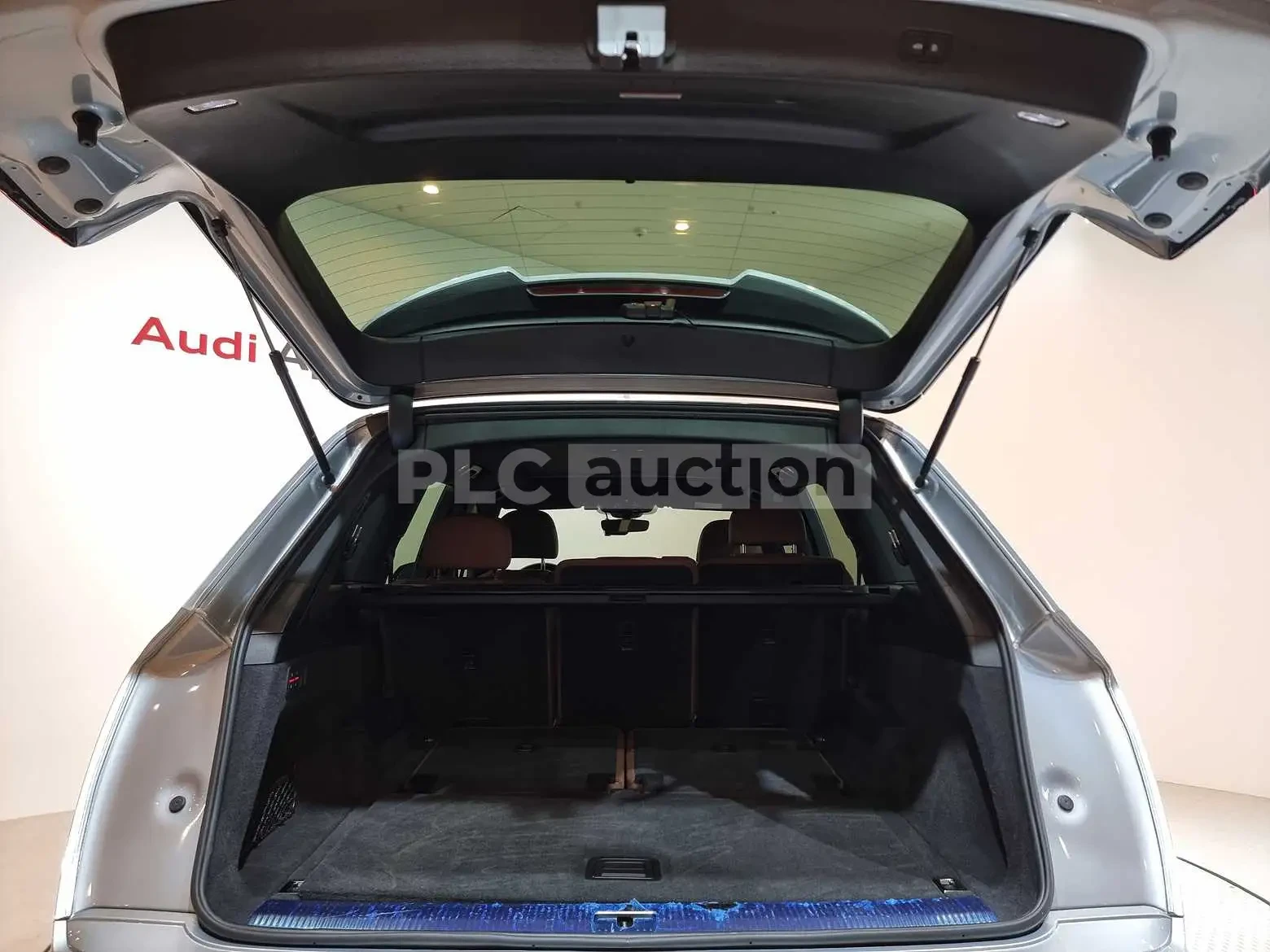 Audi Q7 ДИСТРОНИК * ОБДУХВАНЕ * HEAD-UP * PANO, снимка 13 - Автомобили и джипове - 55033112