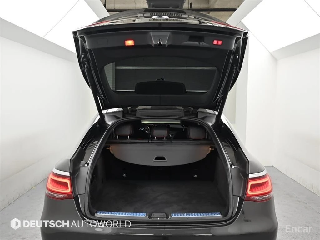 Mercedes-Benz GLC 43 AMG COUPE* FACELIFT* BURMESTER* ОБДУХВАНЕ* ДИСТРОНИК* , снимка 16 - Автомобили и джипове - 55539682