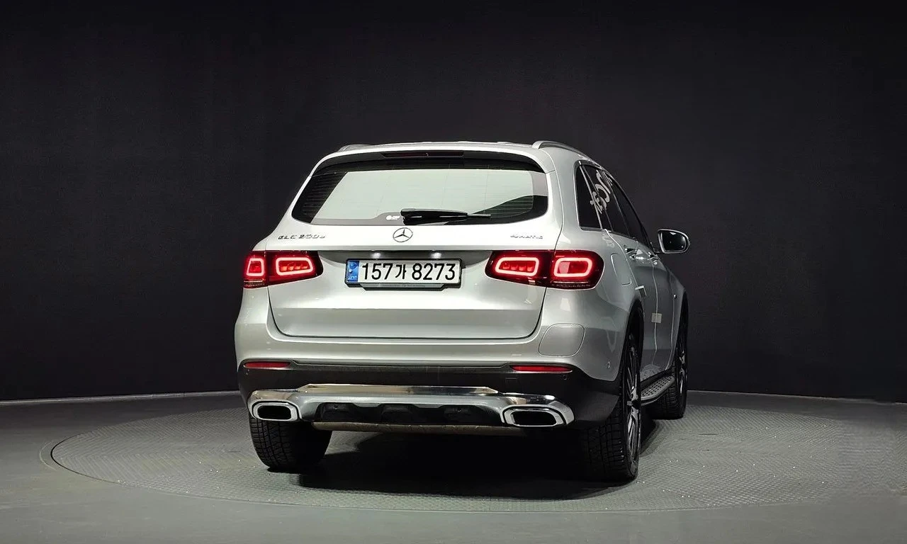 Mercedes-Benz GLC 300 Plug-in Hybrid, снимка 4 - Автомобили и джипове - 56072920