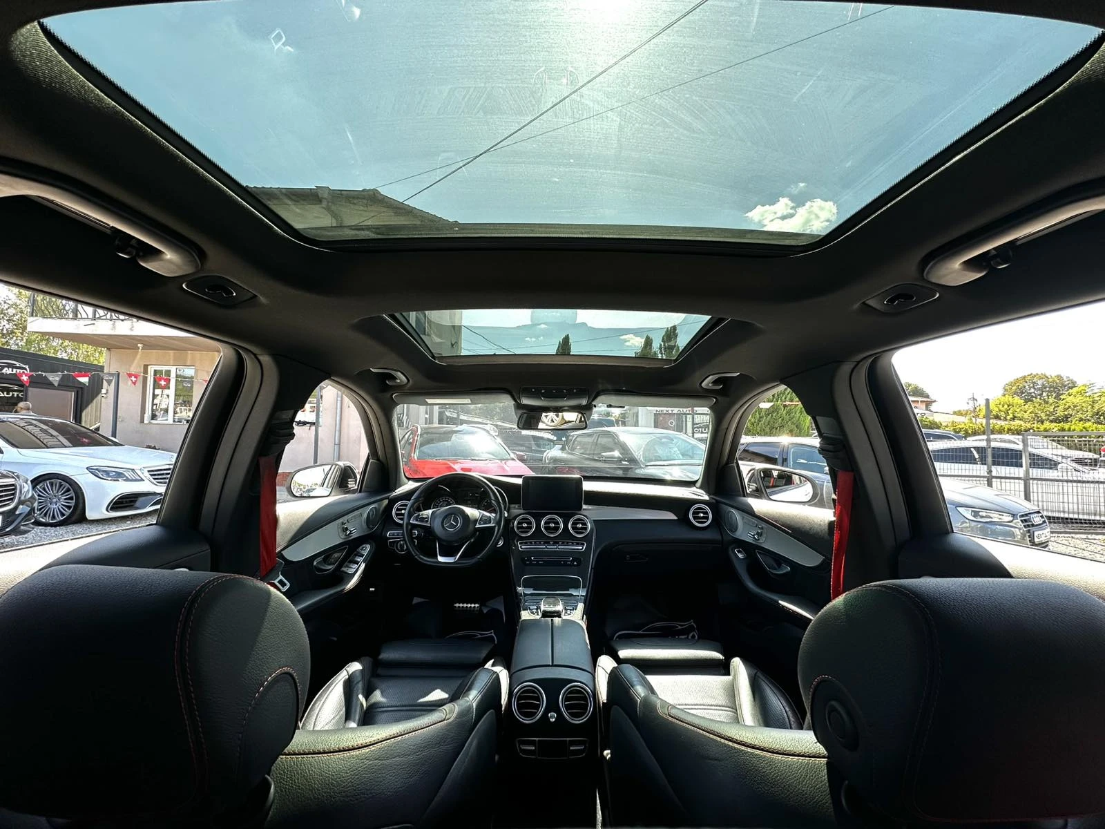 Mercedes-Benz GLC 43 AMG 367HP 129 000KM PANO HUD 360'CAM BURMESTER, снимка 9 - Автомобили и джипове - 56117783