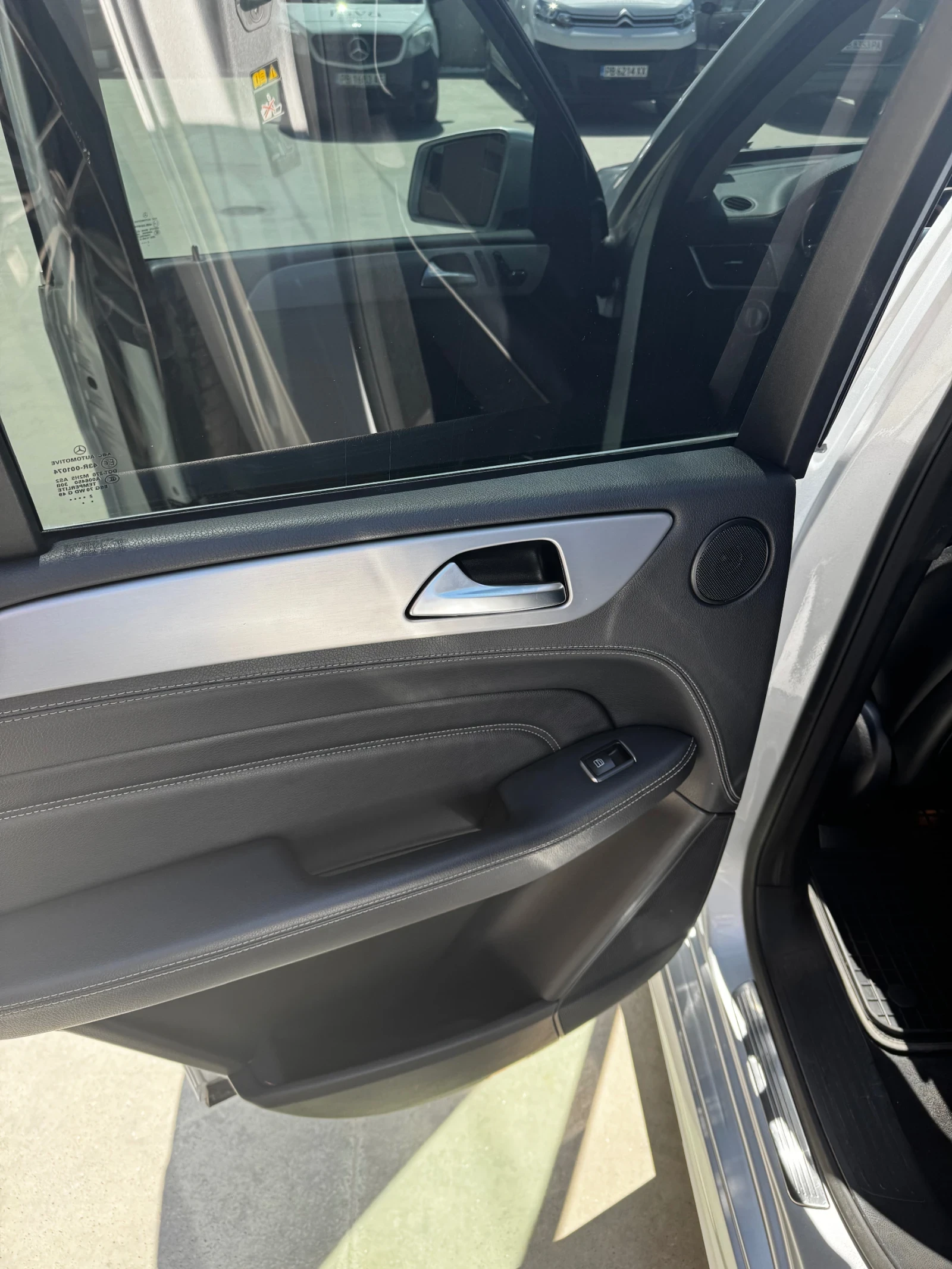 Mercedes-Benz ML 350, снимка 14 - Автомобили и джипове - 56121630