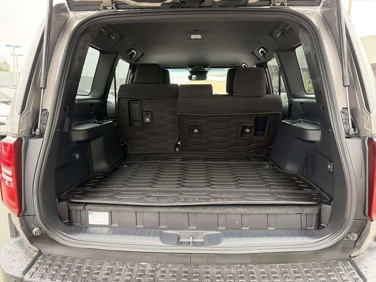 Toyota Land cruiser 1958 HEV | CarPlay / Android Auto | Heated Seats | | Mobile.bg � ����������� 15