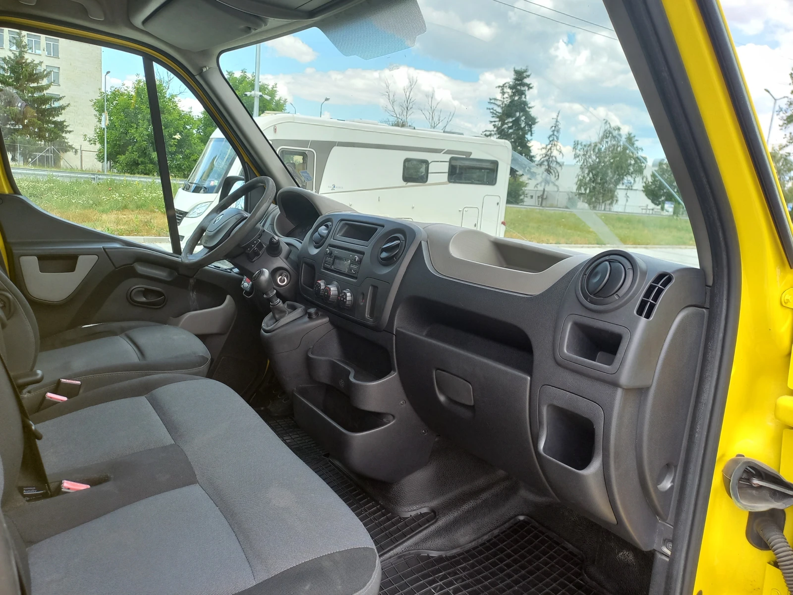 Renault Master 2.3DCI 110HP, снимка 12 - Бусове и автобуси - 54210971