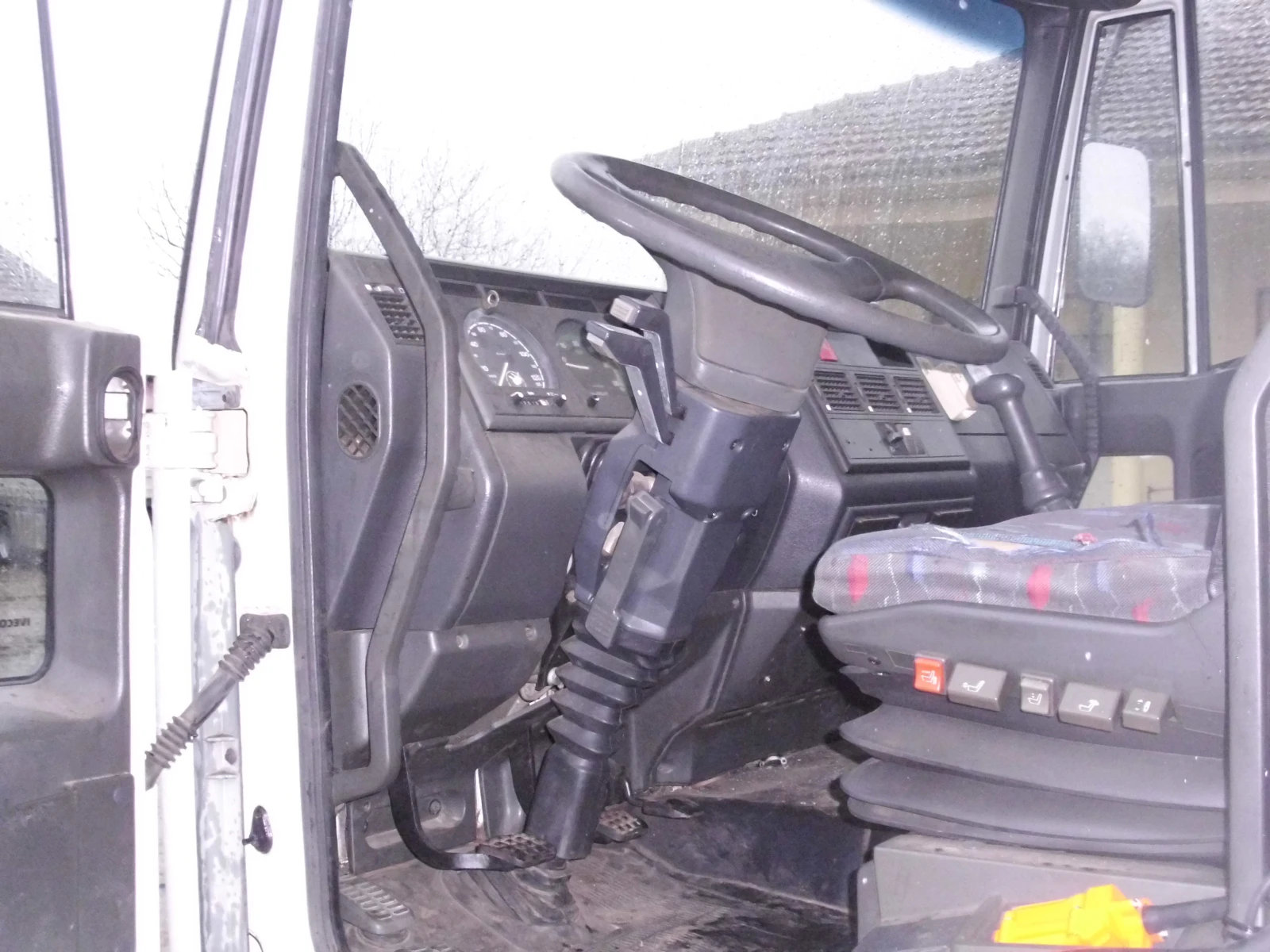 Iveco 120e18 самосвал н2 топ, снимка 15 - Камиони - 55216035