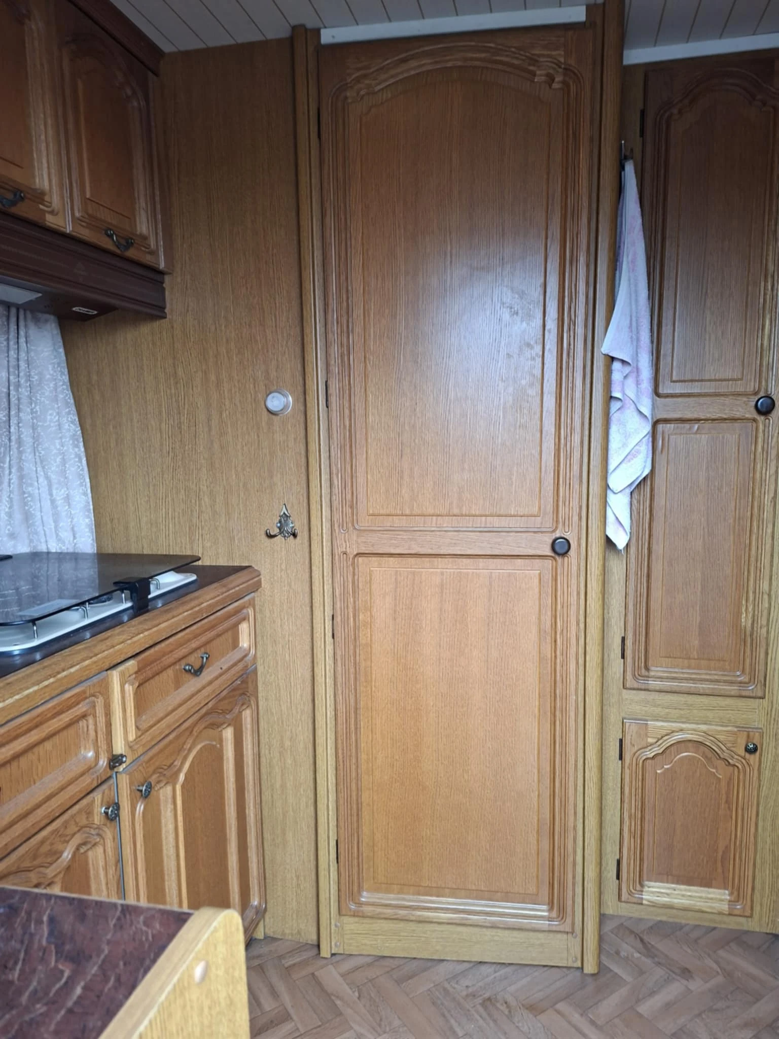 �������� Hobby 4.20 | Mobile.bg � ����������� 13