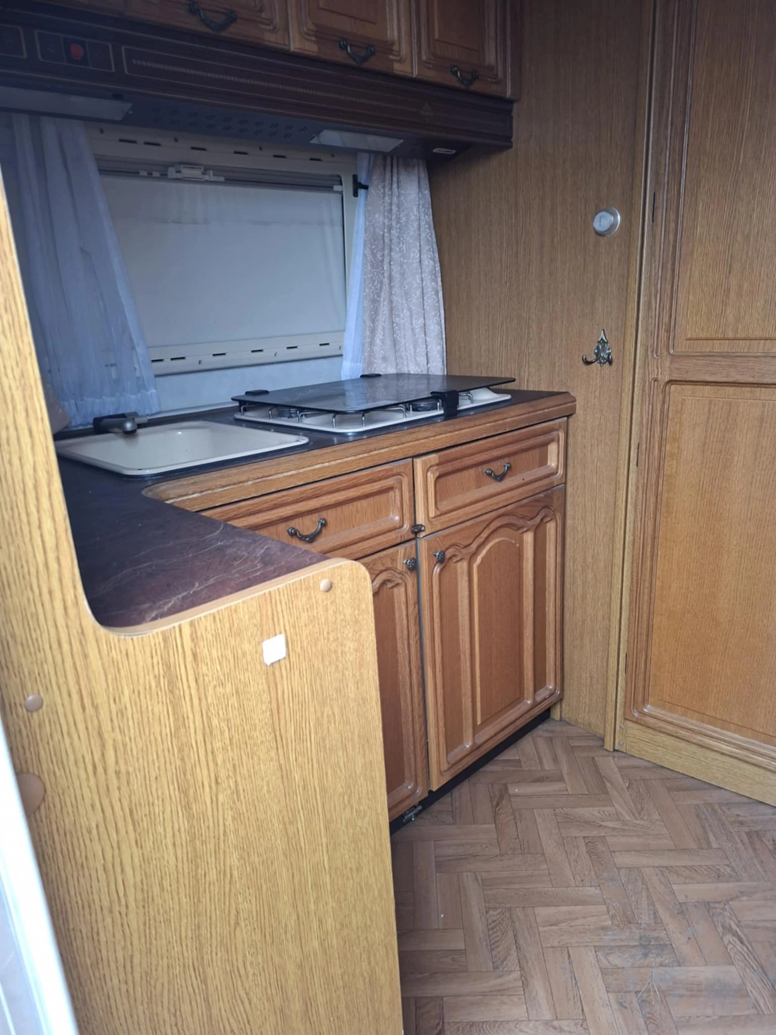 Каравана Hobby 4.20 - изображение 10