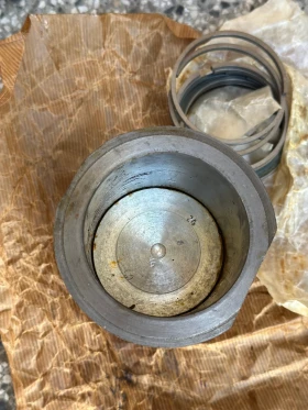    / Pistons complect Skoda s100 | Mobile.bg    5