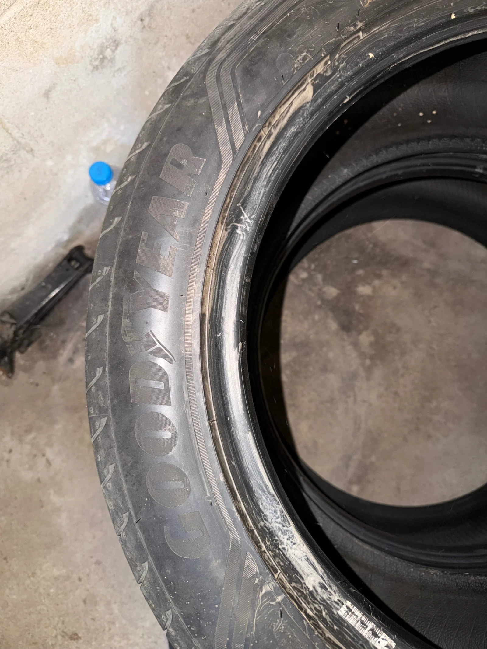 Гуми Летни 255/50R19, снимка 2 - Гуми и джанти - 56203879