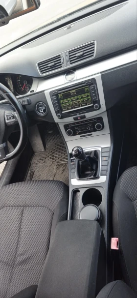 VW Passat - 5500 € / 10757.07 лв. - 49812730 7