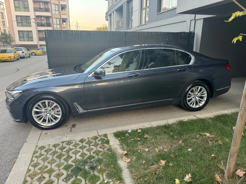 BMW 730 Xdrive, снимка 3 - Автомобили и джипове - 47750914