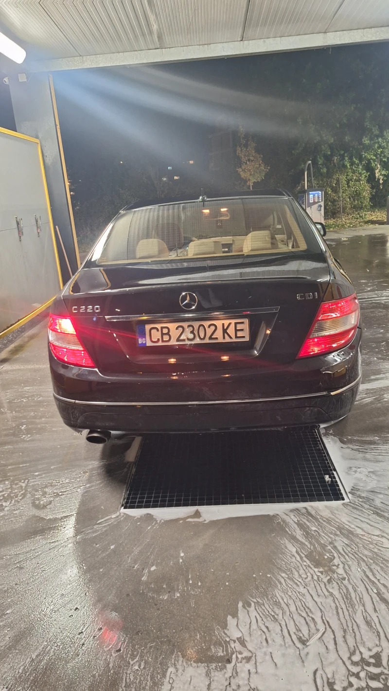 Mercedes-Benz C 220 220, снимка 7 - Автомобили и джипове - 48085790