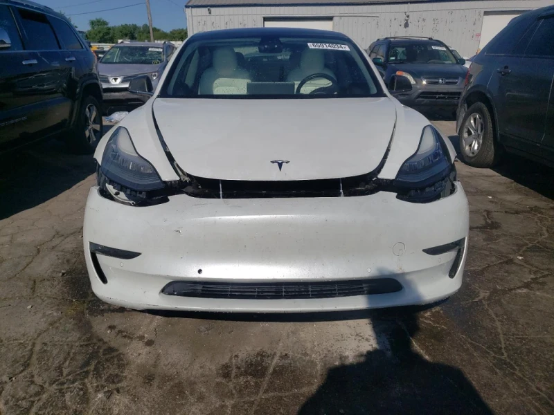 Tesla Model 3 mid range Налична, снимка 5 - Автомобили и джипове - 48703530