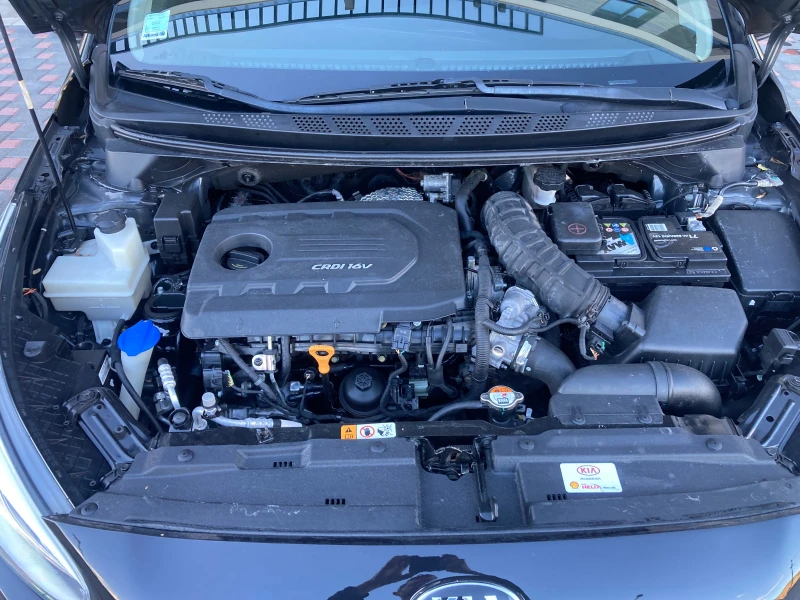 Kia Ceed Automatic , снимка 13 - Автомобили и джипове - 52191501