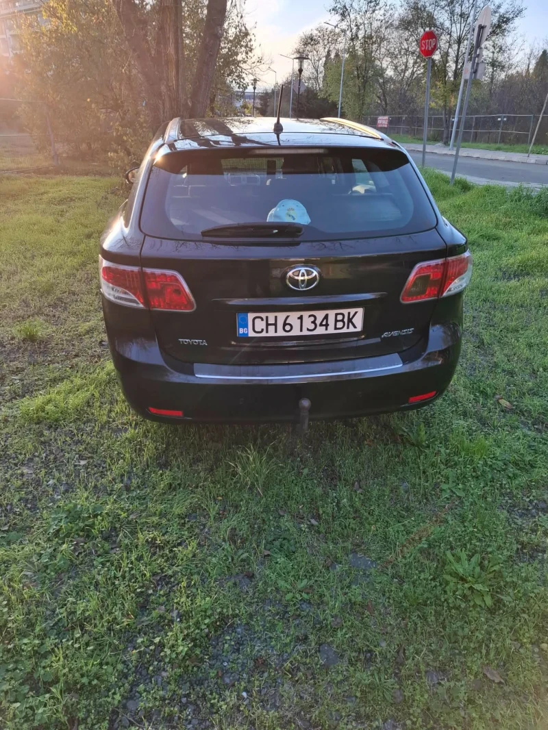 Toyota Avensis 2.0 D4D, снимка 9 - Автомобили и джипове - 53090292