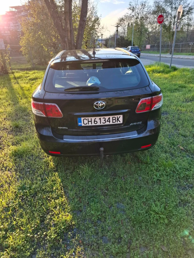 Toyota Avensis 2.0 D4D, снимка 8 - Автомобили и джипове - 53090292