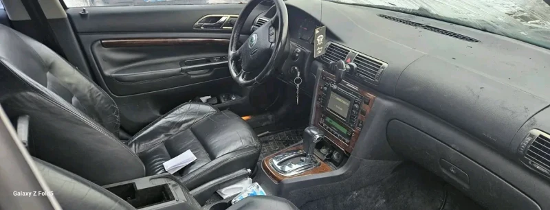 Skoda Superb, снимка 5 - Автомобили и джипове - 53331841