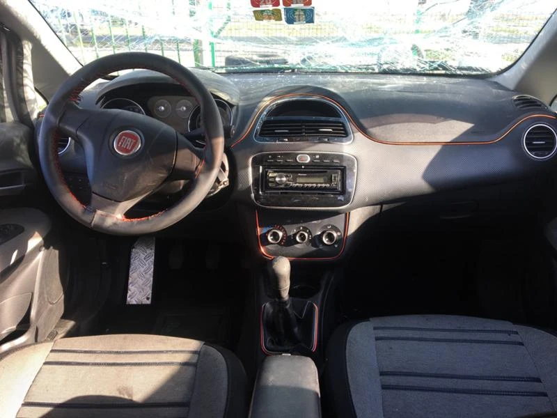 Fiat Punto 1.3 multidjet, снимка 7 - Автомобили и джипове - 35212278