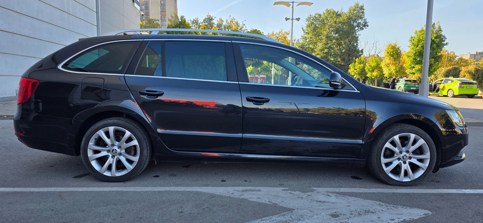 Skoda Superb 1.8 TSI//AVTOMAT//FACELIFT//PANORAMA//, снимка 3 - Автомобили и джипове - 56191816