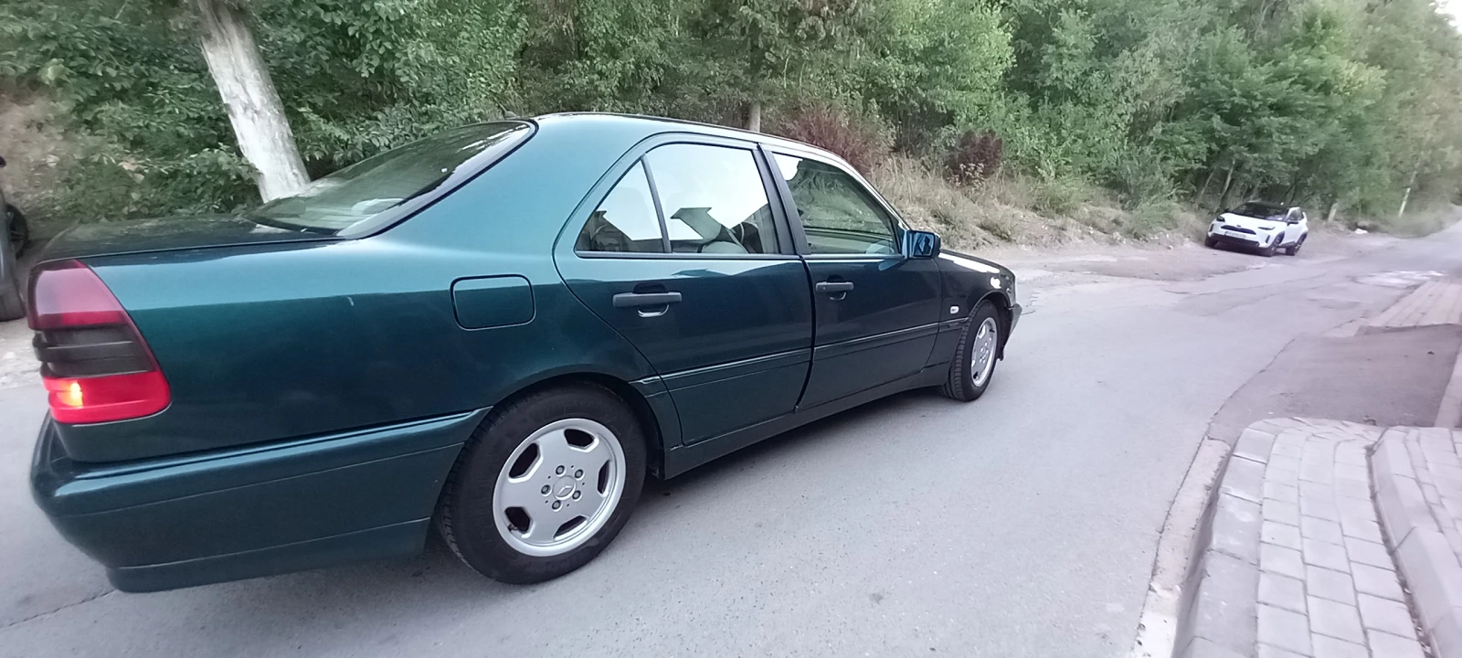Mercedes-Benz C 250 C 250 turbo - изображение 2