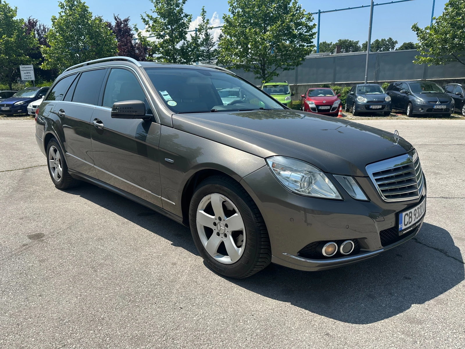 Mercedes-Benz E 220 2.2d 170 к.с - изображение 6