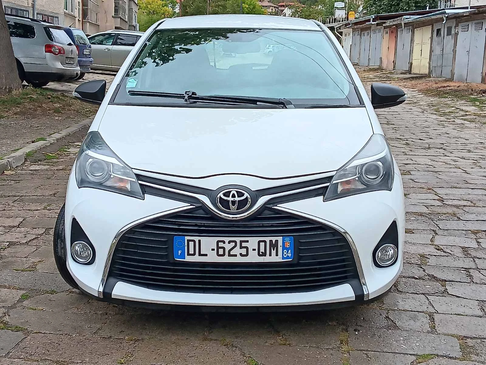 Toyota Yaris 1.33 Dual VVT-i Dynamic НАВИГАЦИЯ/КАМЕРА - изображение 2
