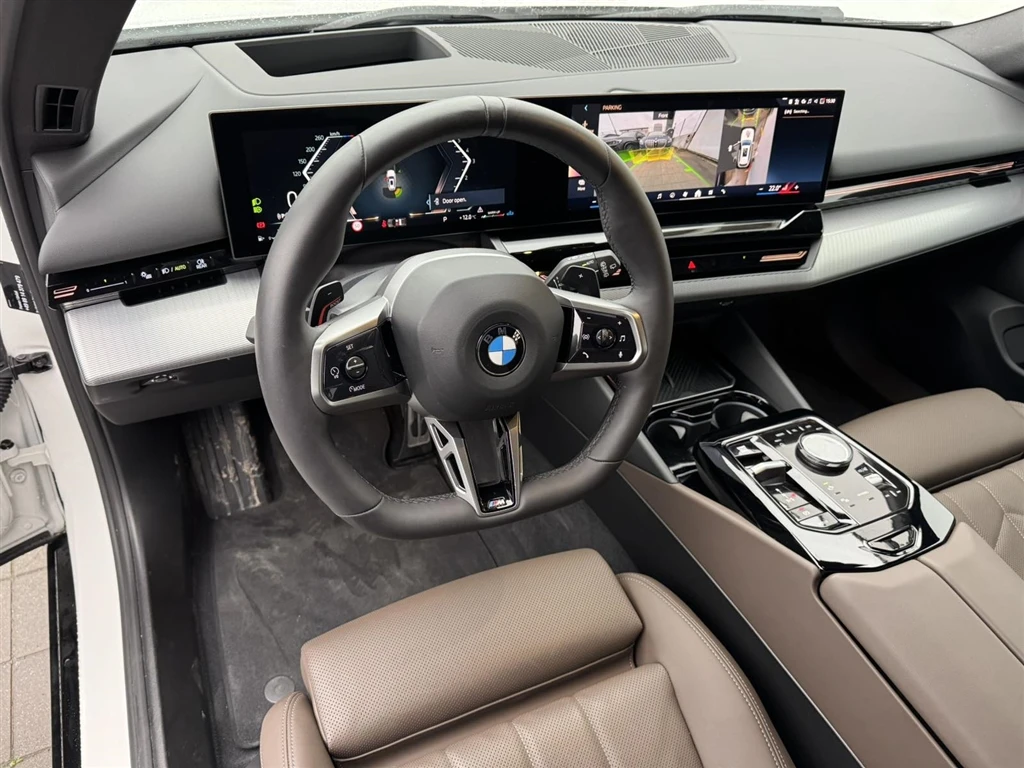 BMW 540 xDrive  | Mobile.bg   6