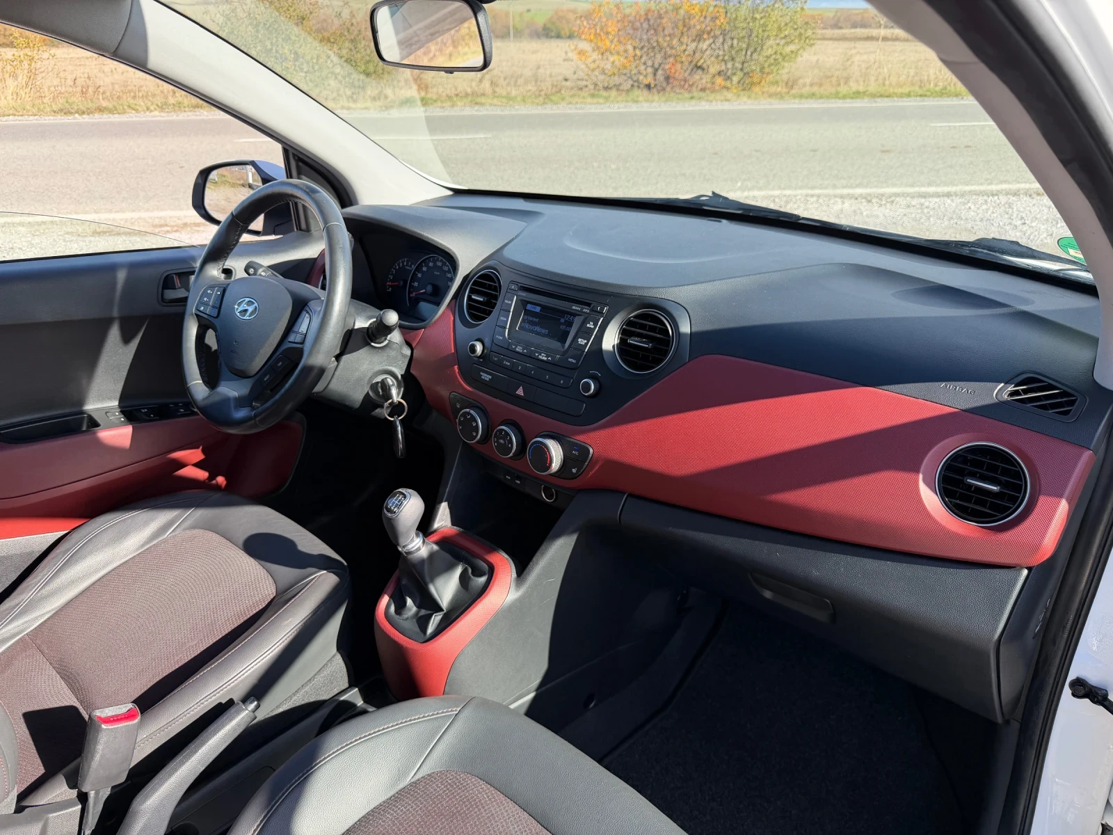 Hyundai I10 1.2i SPORT EURO 6 SERVICE BOOK TUV  | Mobile.bg   13