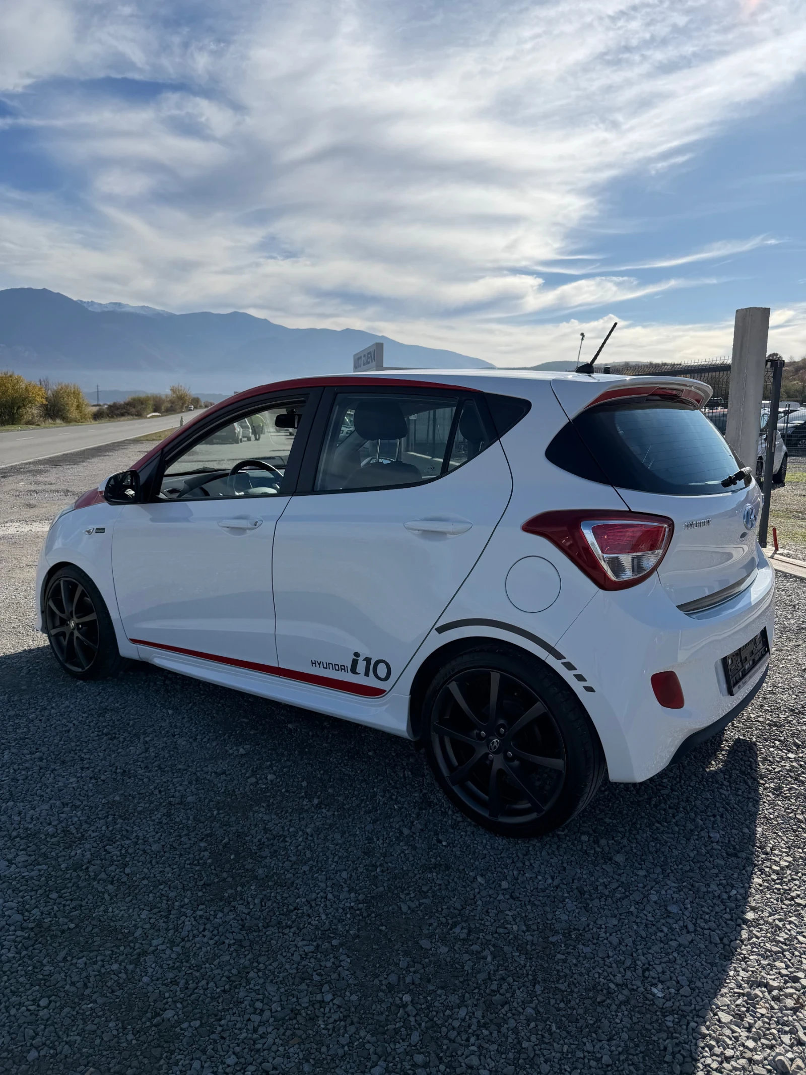 Hyundai I10 1.2i SPORT EURO 6 SERVICE BOOK TUV  | Mobile.bg   8