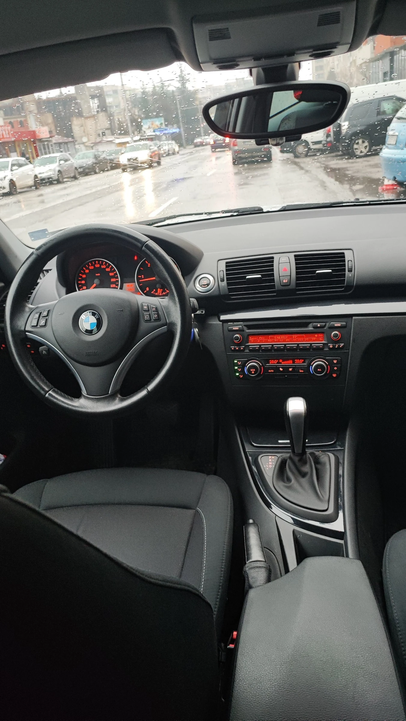 BMW 118 Реални километри * Автоматик - изображение 6