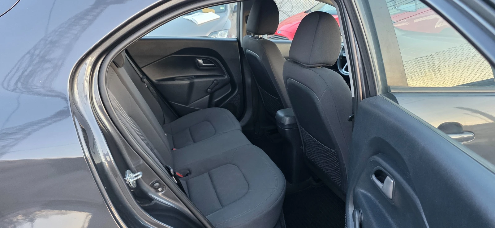 Kia Rio 1.1.75-6ск.евро6, снимка 14 - Автомобили и джипове - 53853910