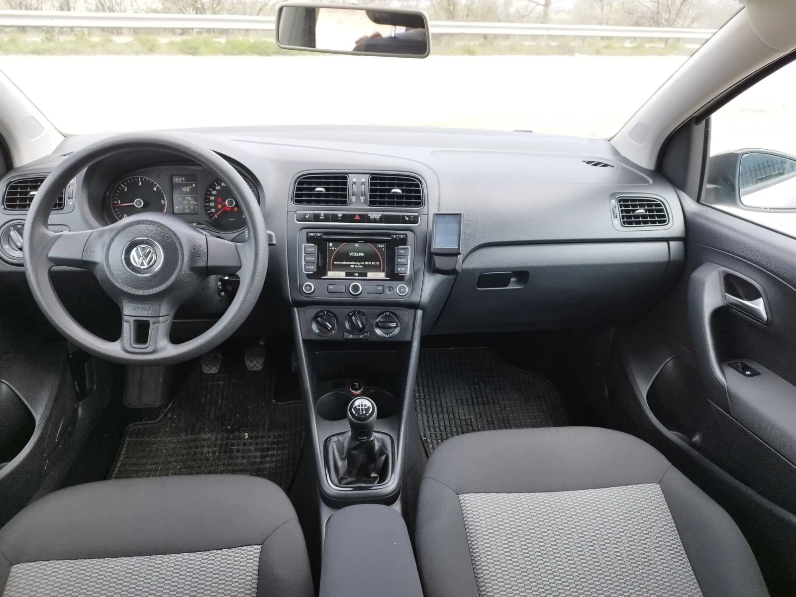 VW Polo 1.2 TDI НАВИГАЦИЯ, снимка 9 - Автомобили и джипове - 54081231