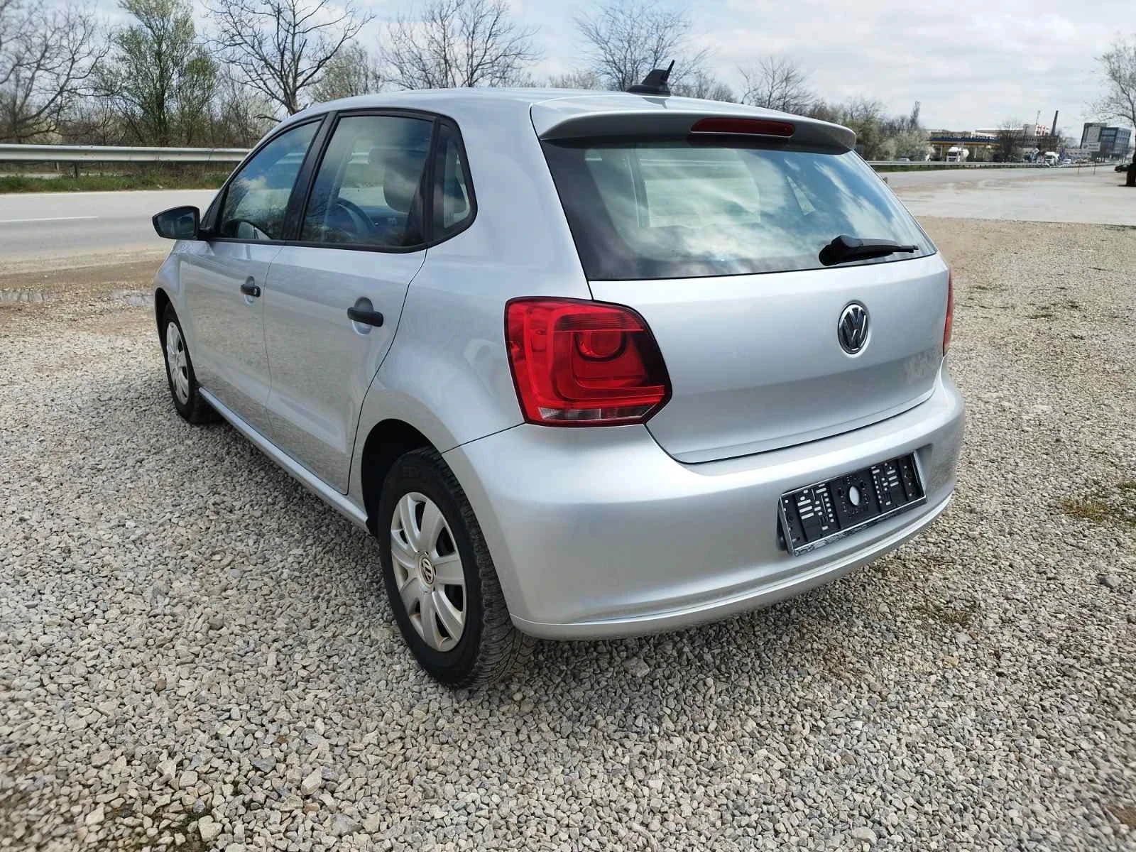 VW Polo 1.2 TDI НАВИГАЦИЯ, снимка 7 - Автомобили и джипове - 54081231