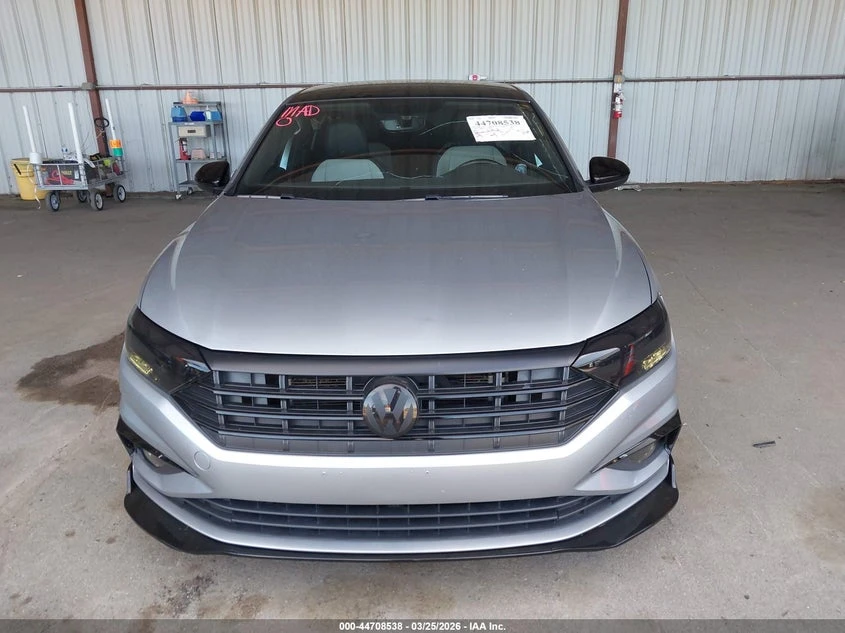 VW Jetta 1.4l Volkswagen 1.4T R-Line/1.4T S/1.4T Se, снимка 12 - Автомобили и джипове - 54195549