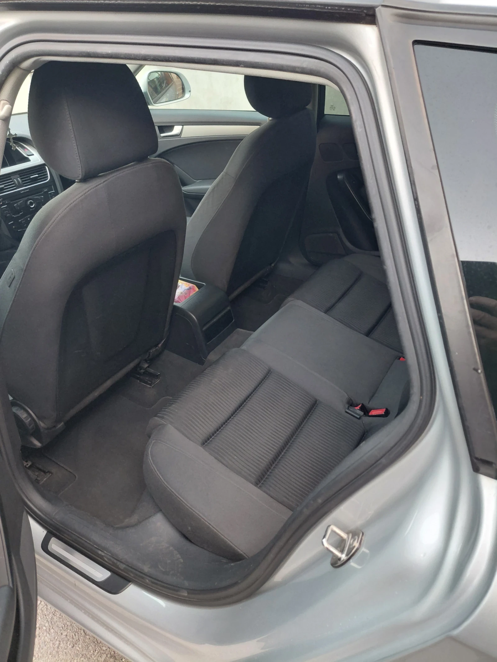 Audi A4, снимка 4 - Автомобили и джипове - 54310852