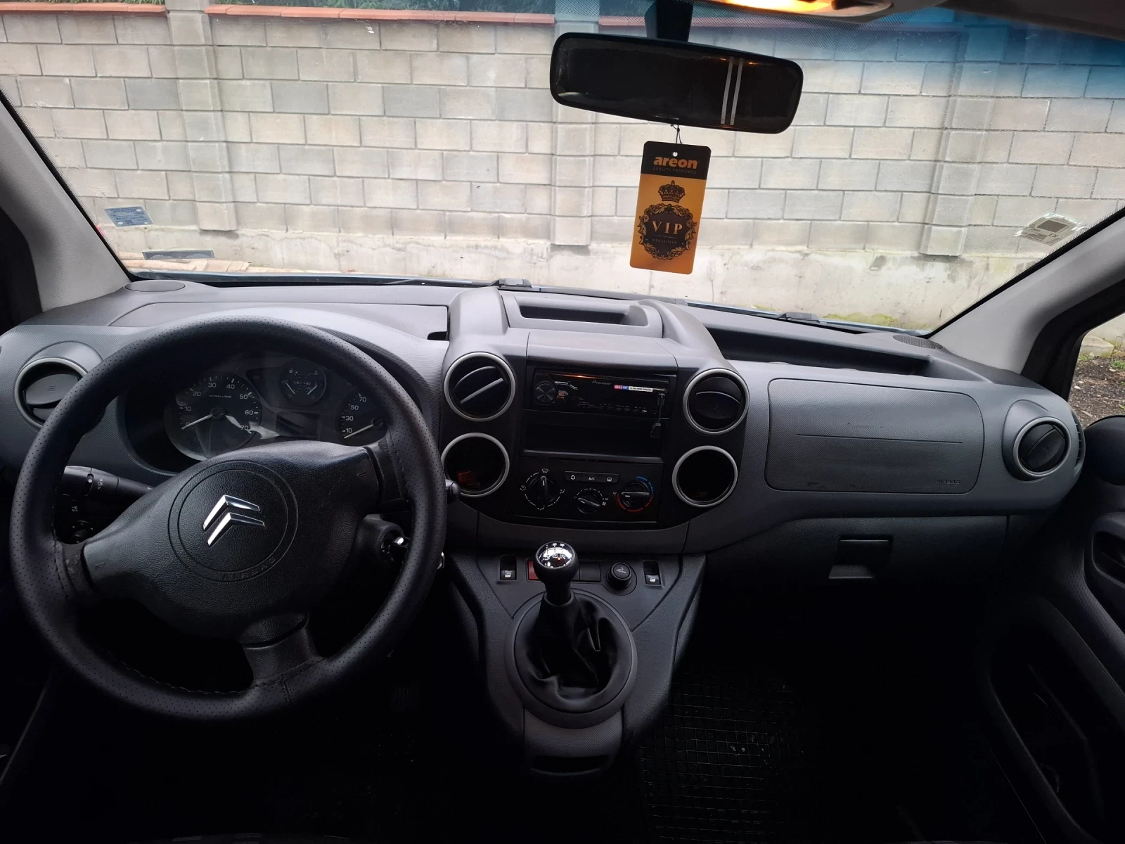 Citroen Berlingo 1.6 HDI 6+ 1, снимка 6 - Автомобили и джипове - 54357312