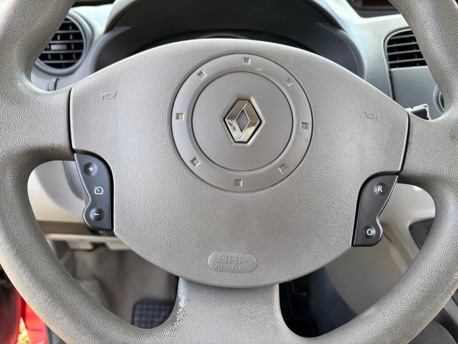 Renault Kangoo 1.5dci Дълга база, Климатик, снимка 14 - Автомобили и джипове - 54651869