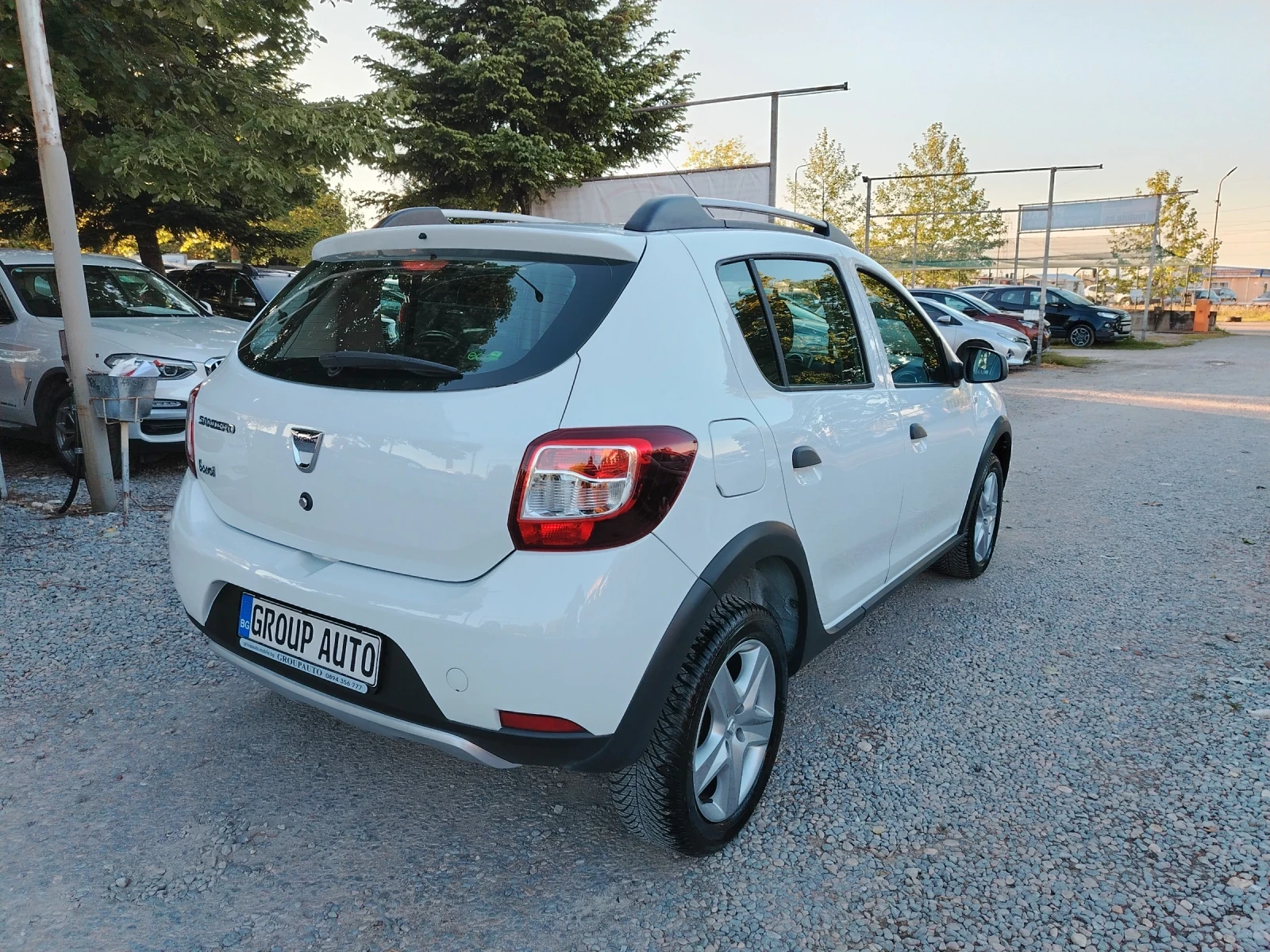 Dacia Sandero STEPWEY/КЛИМАТИК/НАВИГАЦИЯ/141000к.м!!!, снимка 7 - Автомобили и джипове - 54598782