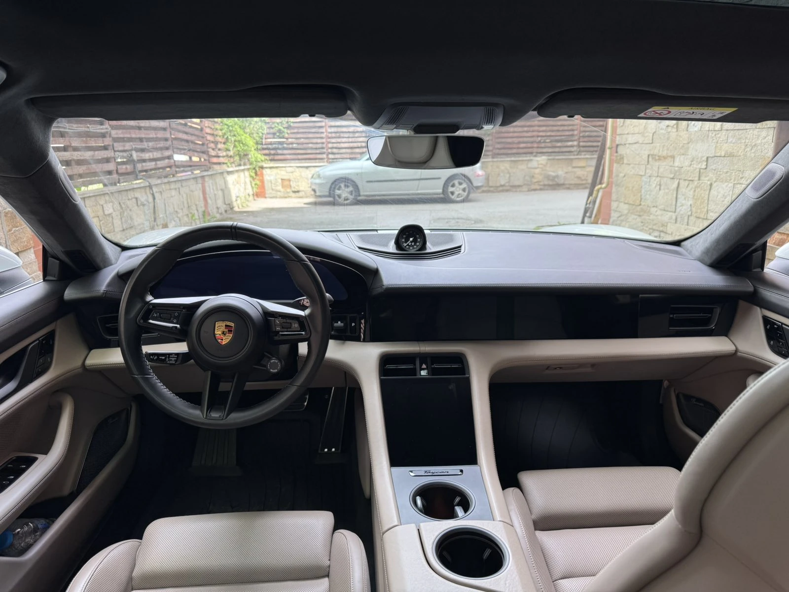 Porsche Taycan Turbo гаранция 05.27, снимка 8 - Автомобили и джипове - 54680822