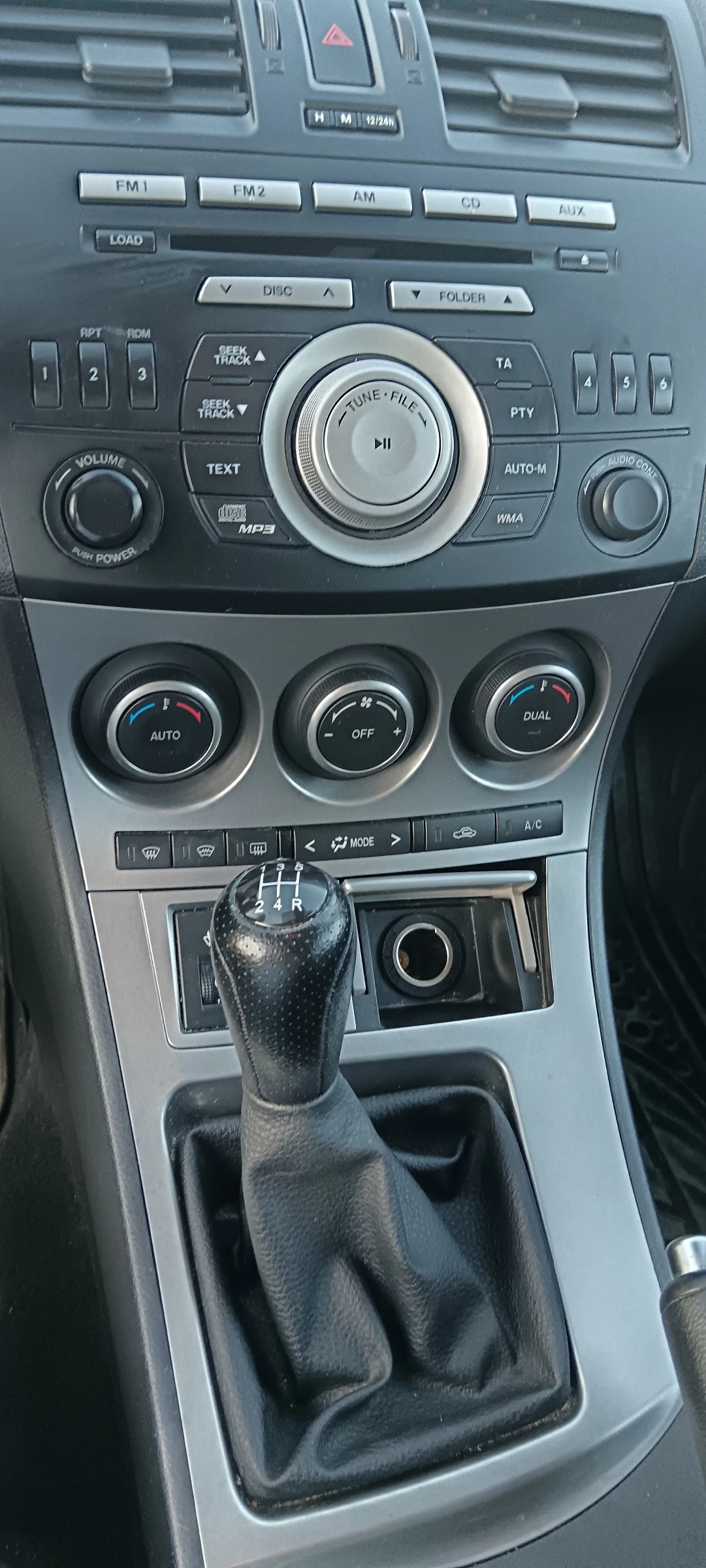 Mazda 3 Excusive plus, снимка 6 - Автомобили и джипове - 54701650