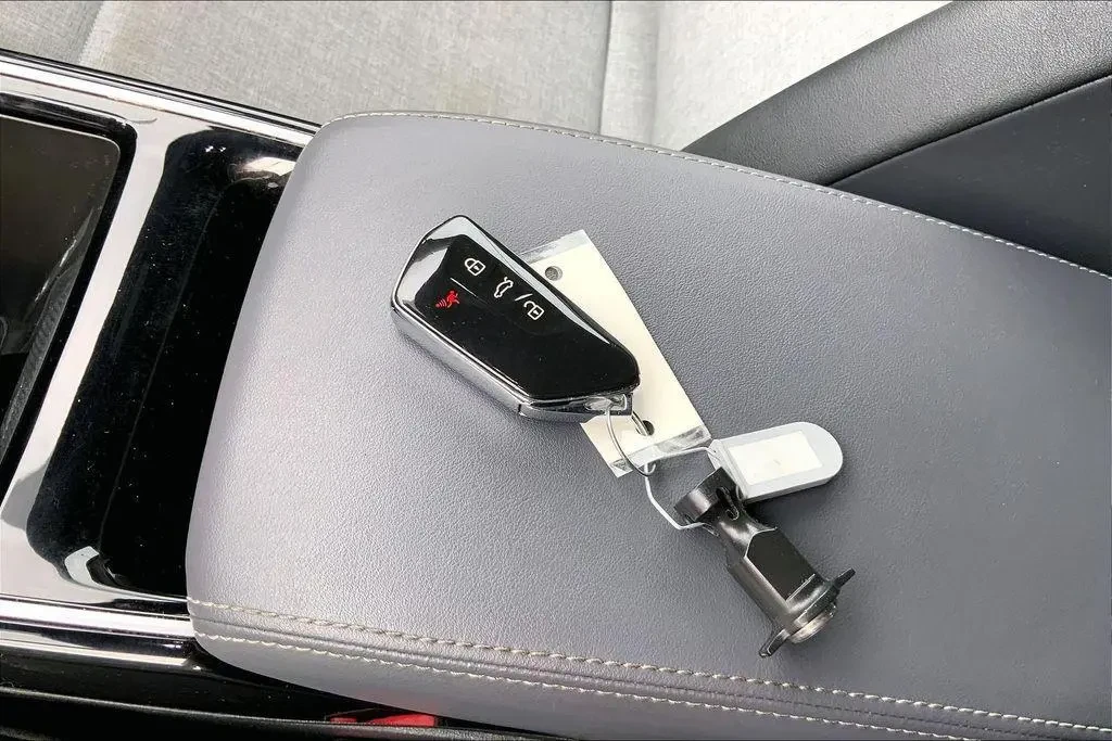 VW ID.4 Pro, снимка 15 - Автомобили и джипове - 54879186