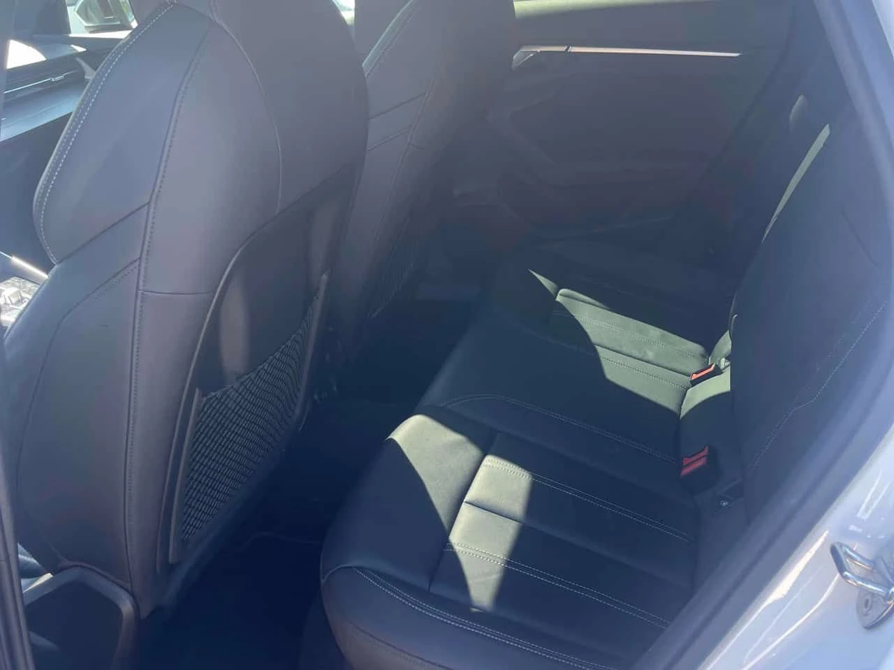 Audi S3 * Komfort * CARFAX * БЕЗ ПЪРВОНАЧАЛНА ВНОСКА, снимка 10 - Автомобили и джипове - 55014632