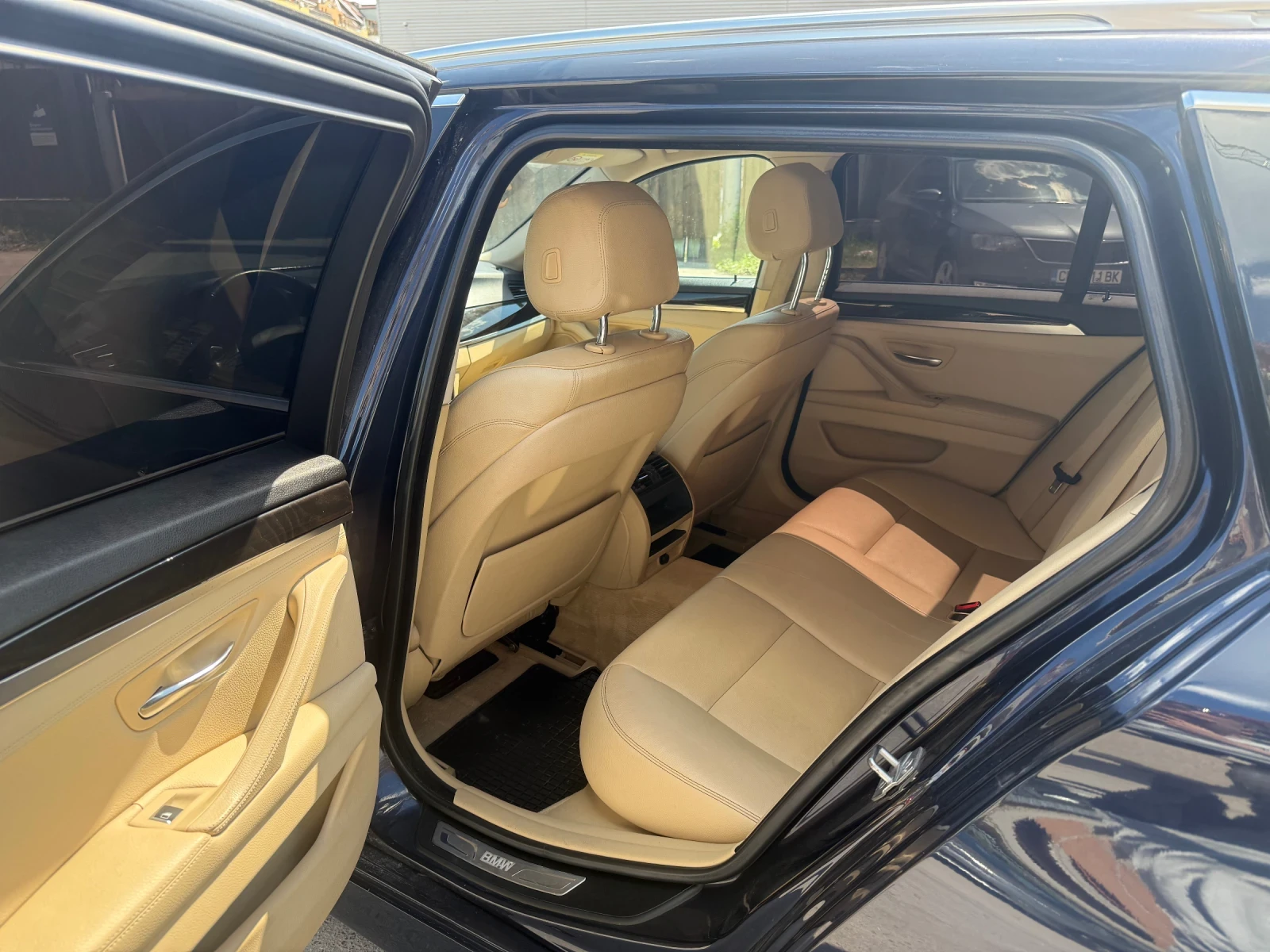 BMW 530 D XDRIVE FACELIFT LUXURY , снимка 13 - Автомобили и джипове - 55841076