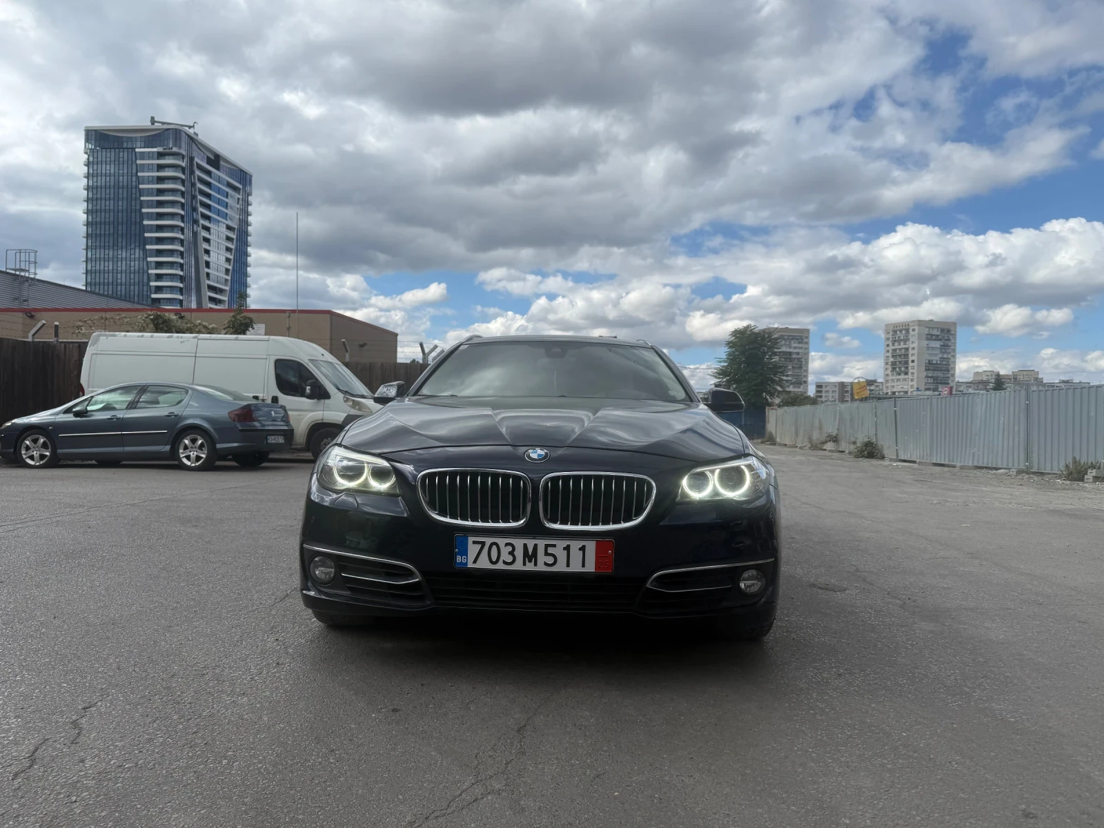 BMW 530 D XDRIVE FACELIFT LUXURY , снимка 2 - Автомобили и джипове - 56649149