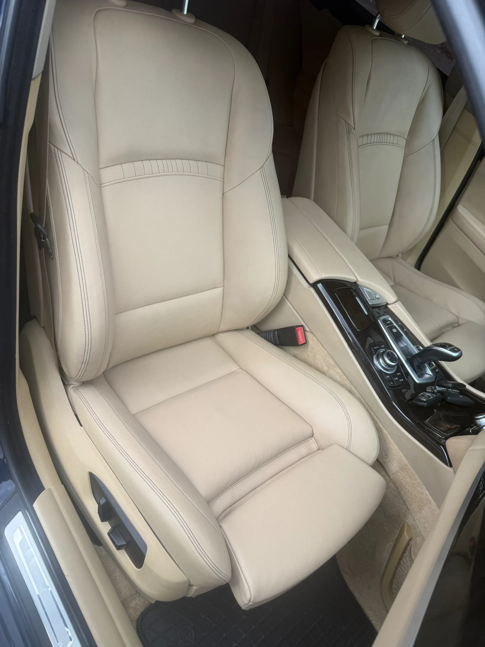BMW 530 D XDRIVE FACELIFT LUXURY , снимка 10 - Автомобили и джипове - 56649149