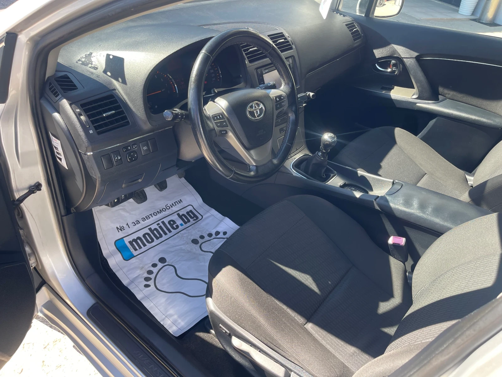 Toyota Avensis, снимка 13 - Автомобили и джипове - 56469604