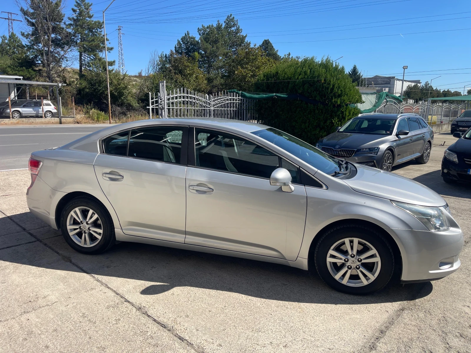 Toyota Avensis, снимка 2 - Автомобили и джипове - 56469604