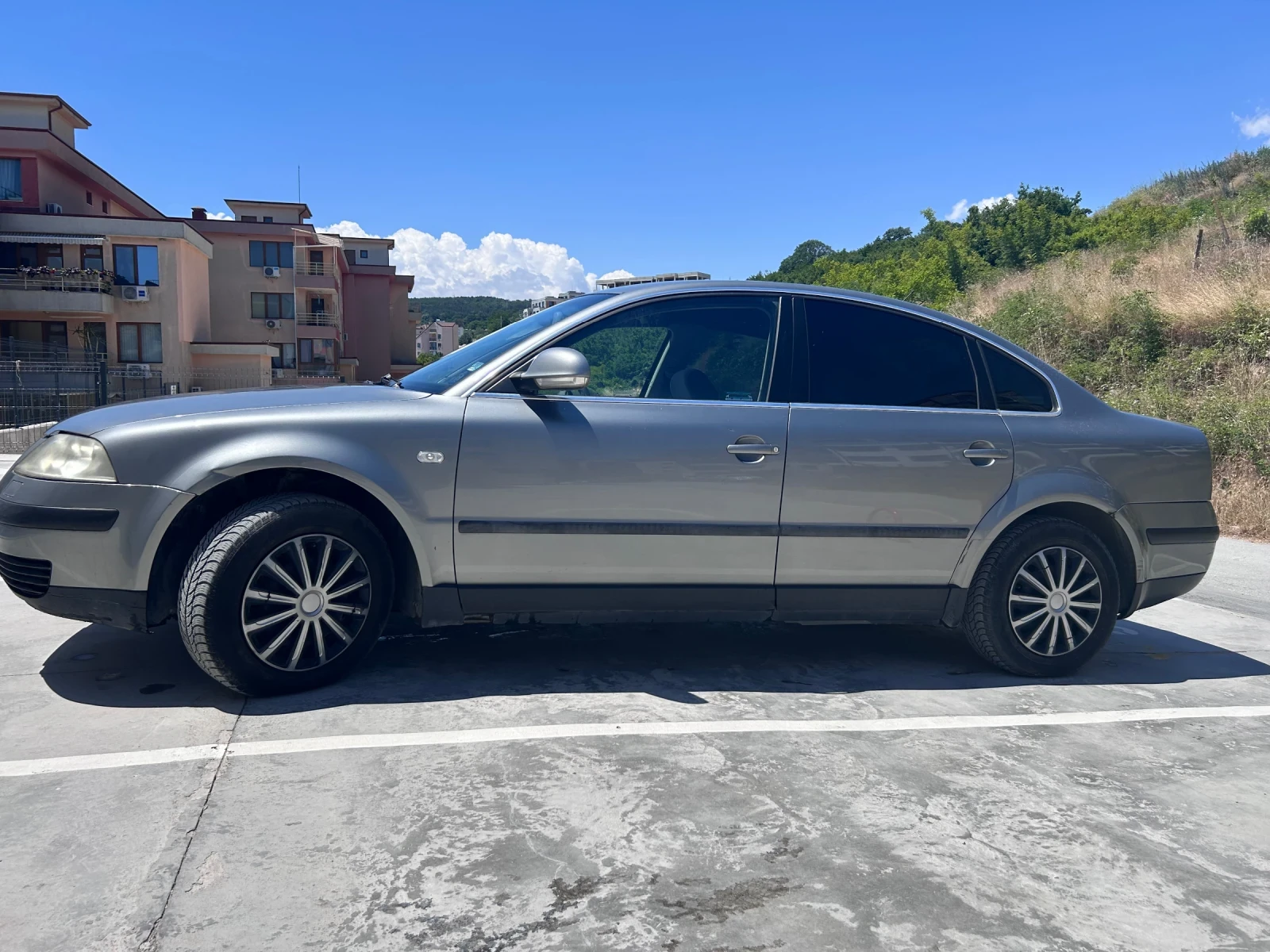 VW Passat, снимка 2 - Автомобили и джипове - 56702056