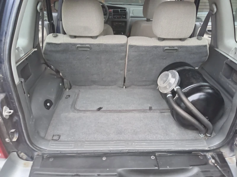 Suzuki Grand vitara, снимка 7 - Автомобили и джипове - 52674145