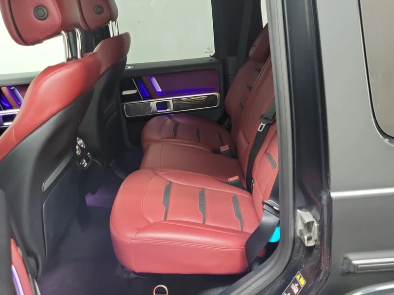 Mercedes-Benz G * AMG 63 4MATIC SUV * CARFAX * БЕЗ ПЪРВОНАЧАЛНА ВН, снимка 17 - Автомобили и джипове - 53118111